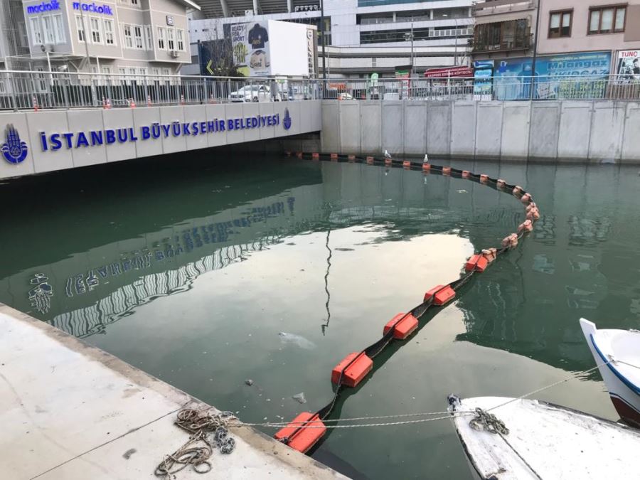 İBB, KURBAĞALIDERE’DEKİ KİRLİLİĞİ TEMİZLEDİ