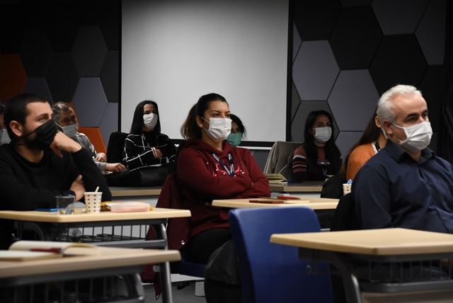 İSTANBUL’UN METROLARINDA BİR İLK: KADIN İSTASYON AMİRLERİ GELİYOR