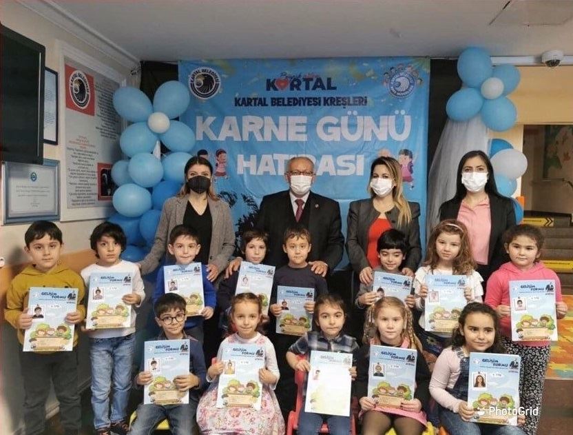 Kartal Belediyesi Kreşlerinde Karne Heyecanı Yaşandı