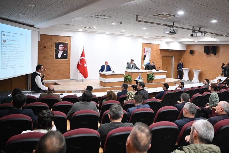 KARTEPE MECLİSİNDE DEPREM ŞEHİTLERİNE SAYGI DURUŞU