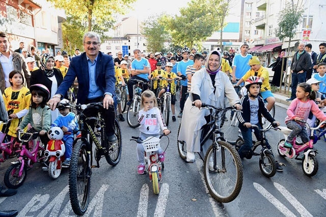 Başkan Döğücü, Sancaktepe?lilerle Birlikte Pedal Çevirdi